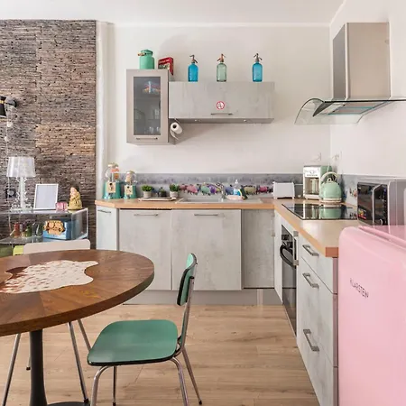 Sainte Claire Vintage - Welkeys Apartamento